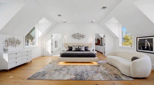 3 Effie Pl, Lexington, MA 02421