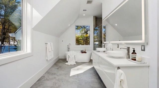 3 Effie Pl, Lexington, MA 02421