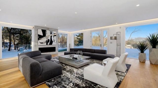 3 Effie Pl, Lexington, MA 02421