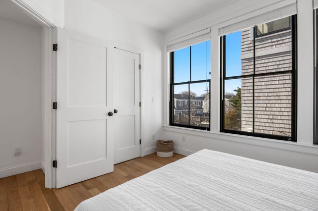 350 Bradford Street UNIT 11, Provincetown, MA 02657