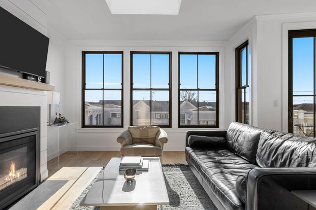 350 Bradford Street UNIT 11, Provincetown, MA 02657