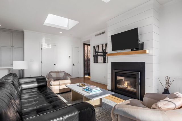 350 Bradford Street UNIT 11, Provincetown, MA 02657