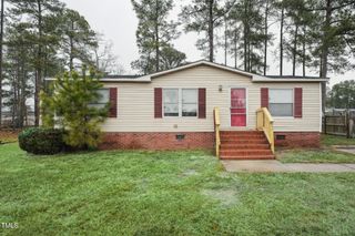 44 Plymouth Court, Spring Lake, NC 28390