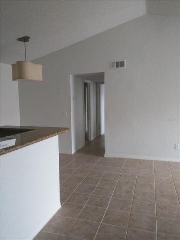 5168 CONROY ROAD 1636, Orlando, FL 32811