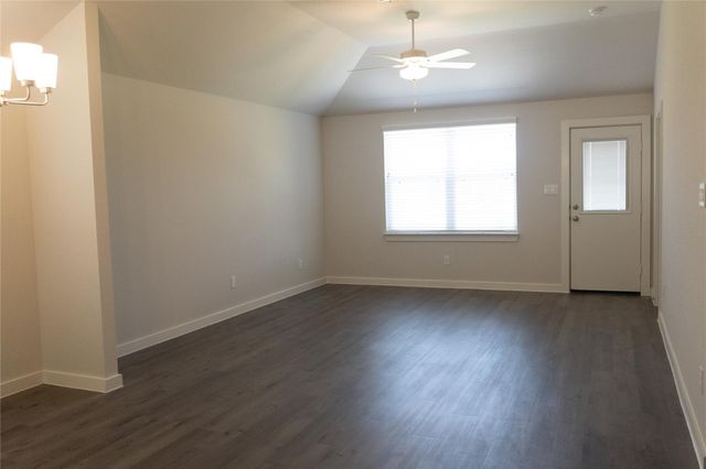 65 Road 51030, Cleveland, TX 77327
