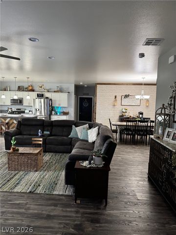 170 Magnolia Boulevard, Pahrump, NV 89048