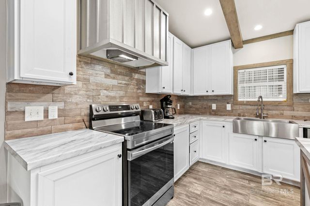 15604 County Road 95, Elberta, AL 36530