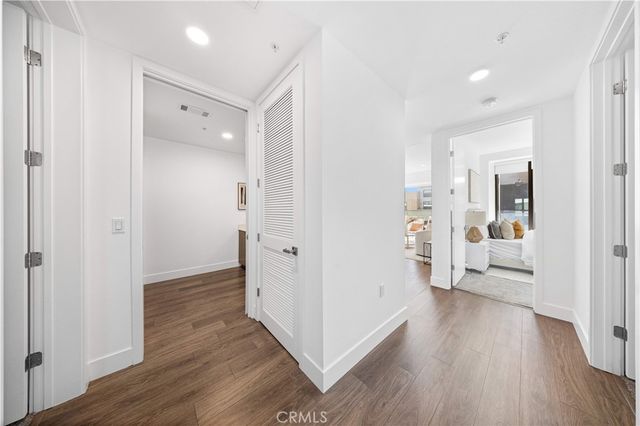 709 E Walnut Street 417, Pasadena, CA 91101