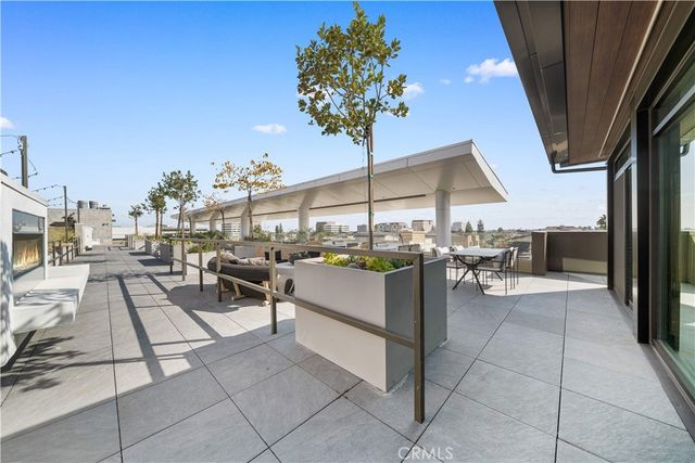 709 E Walnut Street 417, Pasadena, CA 91101