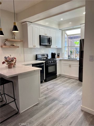 7239 Comstock Avenue E, Whittier, CA 90602