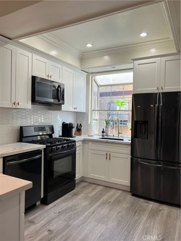 7239 Comstock Avenue E, Whittier, CA 90602