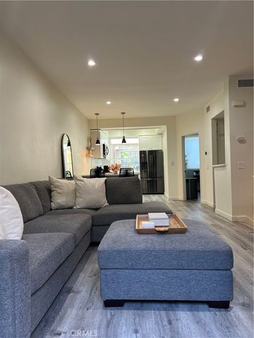 7239 Comstock Avenue E, Whittier, CA 90602