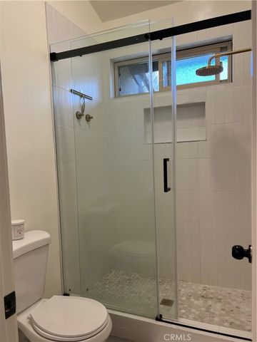 7239 Comstock Avenue E, Whittier, CA 90602