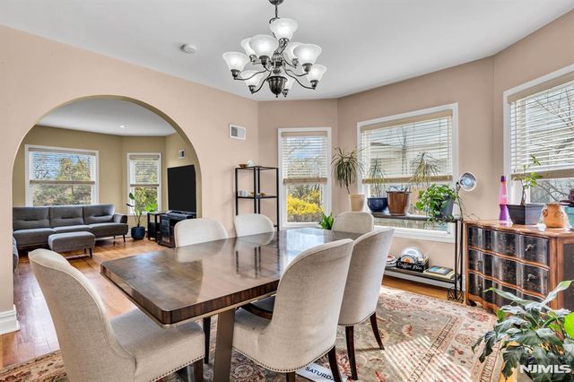 467 Summit, Hackensack, NJ 07601