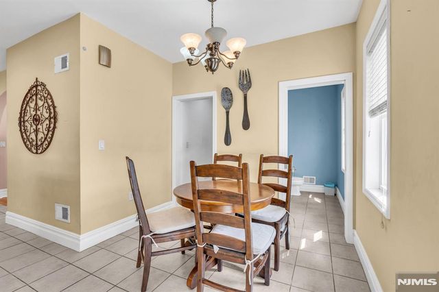 467 Summit, Hackensack, NJ 07601