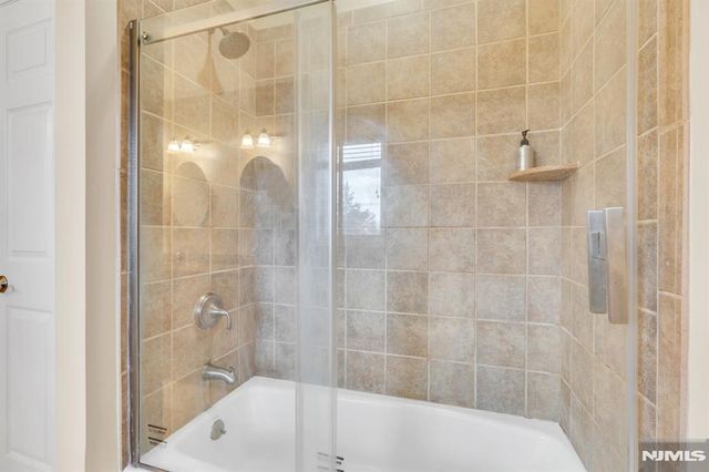 467 Summit, Hackensack, NJ 07601