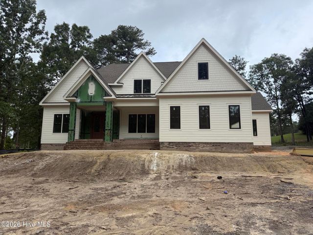 16 Whithorn Court, Pinehurst, NC 28374