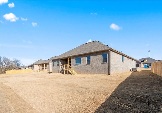 79 W Watson Lane, Farmington, AR 72730