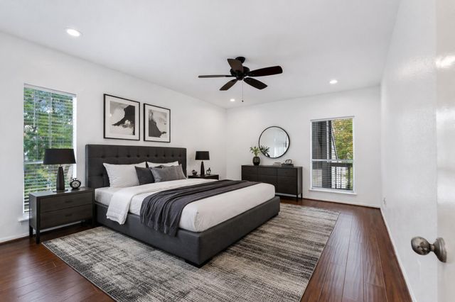 2100 Tanglewilde Street 330, Houston, TX 77063