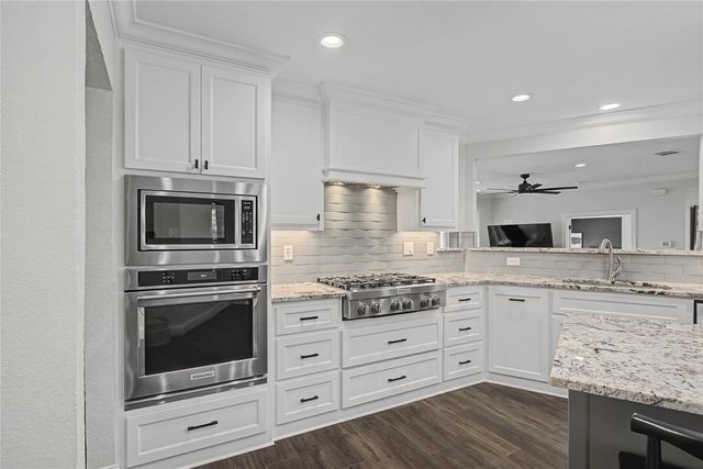 7520 Hewitt Street, North Richland Hills, TX 76182