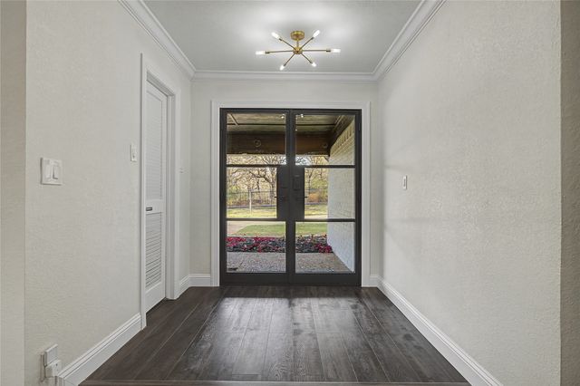 7520 Hewitt Street, North Richland Hills, TX 76182