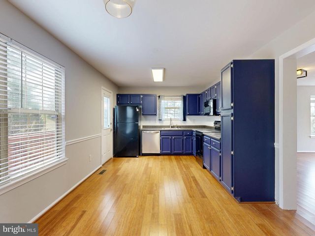 8509 CHARNWOOD CT, Manassas, VA 20111