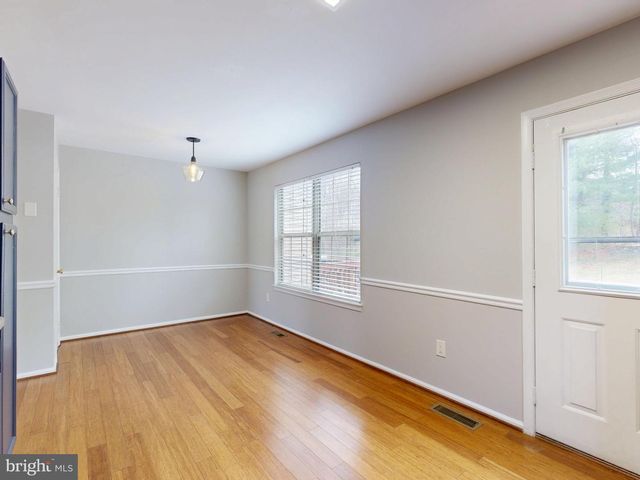 8509 CHARNWOOD CT, Manassas, VA 20111