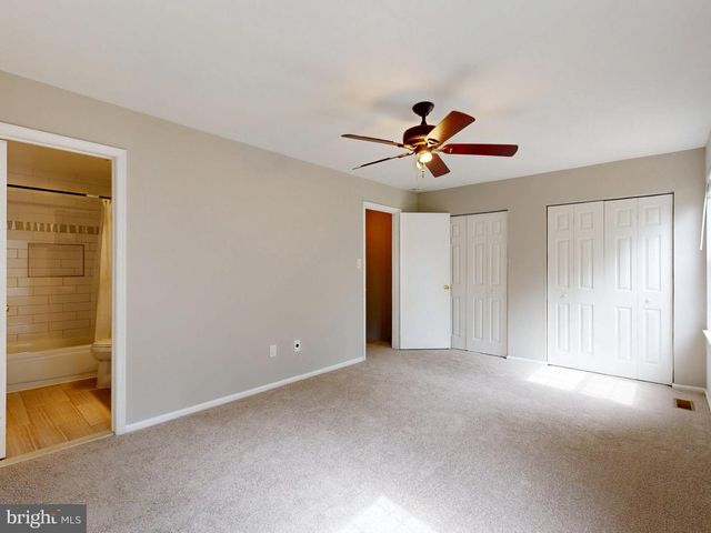 8509 CHARNWOOD CT, Manassas, VA 20111