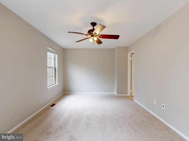 8509 CHARNWOOD CT, Manassas, VA 20111