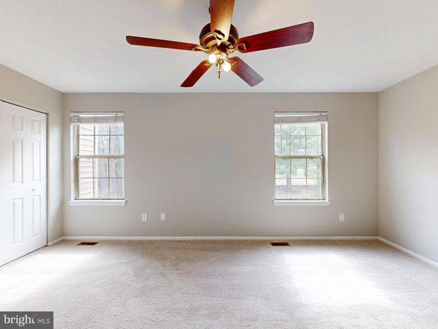 8509 CHARNWOOD CT, Manassas, VA 20111