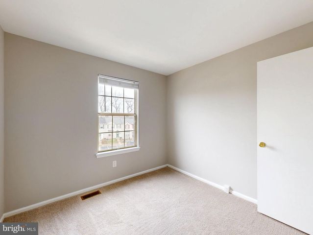 8509 CHARNWOOD CT, Manassas, VA 20111