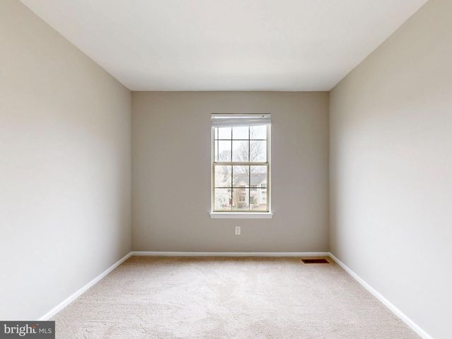 8509 CHARNWOOD CT, Manassas, VA 20111