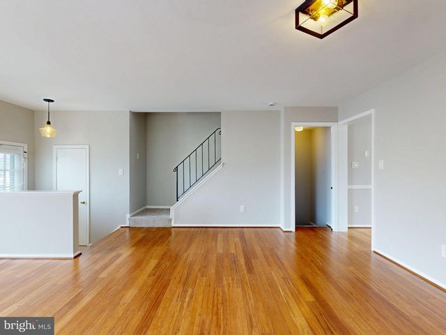 8509 CHARNWOOD CT, Manassas, VA 20111