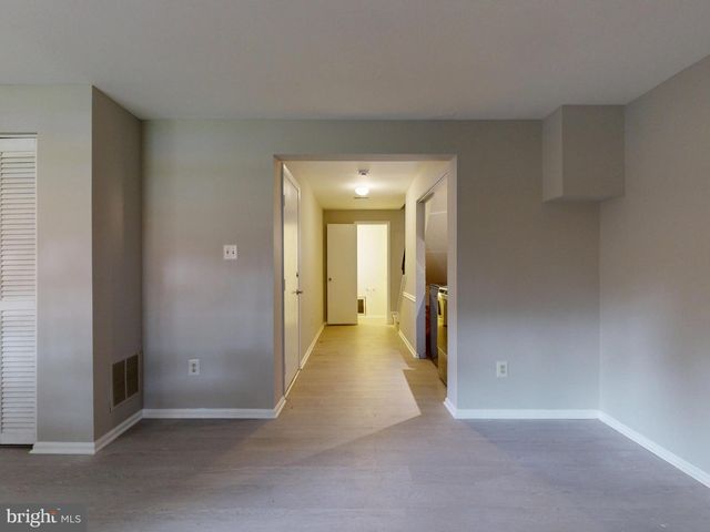 8509 CHARNWOOD CT, Manassas, VA 20111