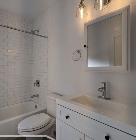 3409 W Fullerton Avenue 2A, Chicago, IL 60647