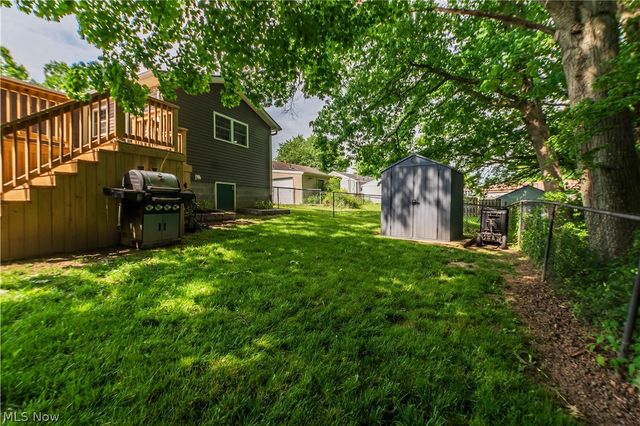 949 Saul Drive, Hubbard, OH 44425