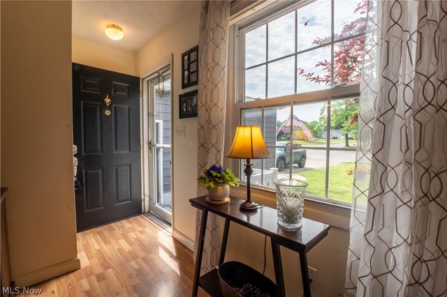 949 Saul Drive, Hubbard, OH 44425