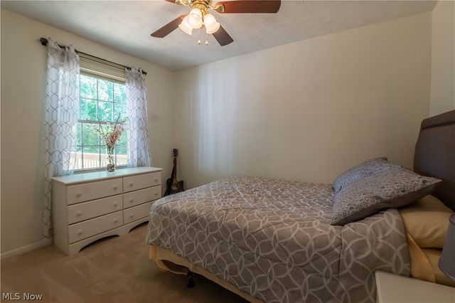 949 Saul Drive, Hubbard, OH 44425