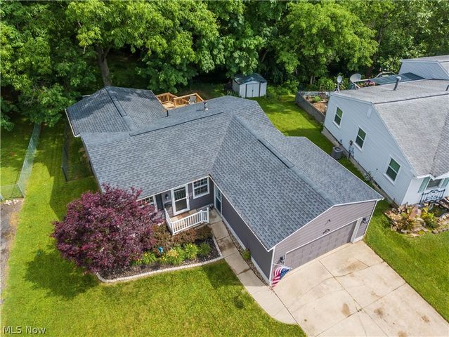 949 Saul Drive, Hubbard, OH 44425