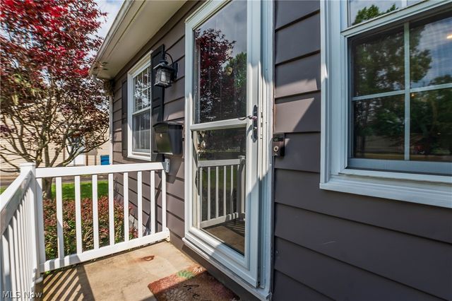 949 Saul Drive, Hubbard, OH 44425