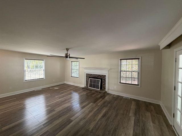 609 S Beech Ave., Andrews, SC 29510