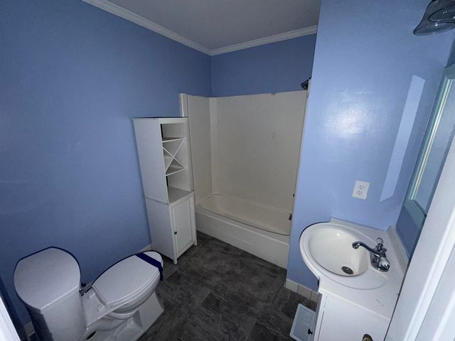 609 S Beech Ave., Andrews, SC 29510