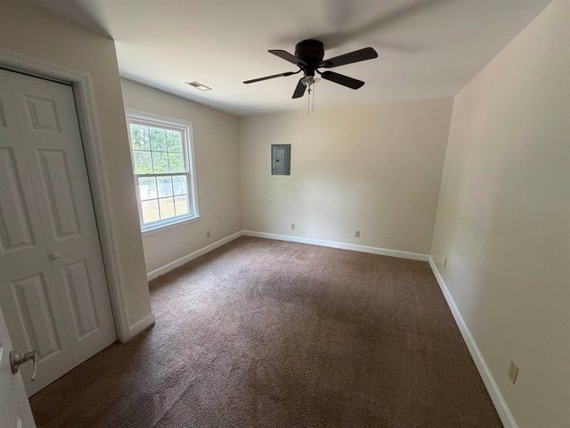 609 S Beech Ave., Andrews, SC 29510