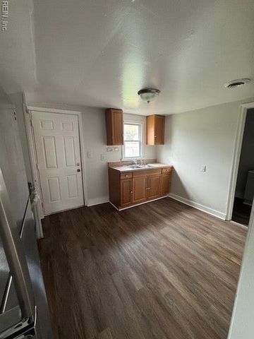 1108 N Mallory ST, Hampton, VA 23663