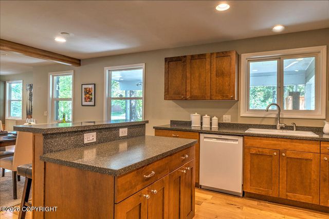 1852 E 26th Avenue, Anchorage, AK 99508