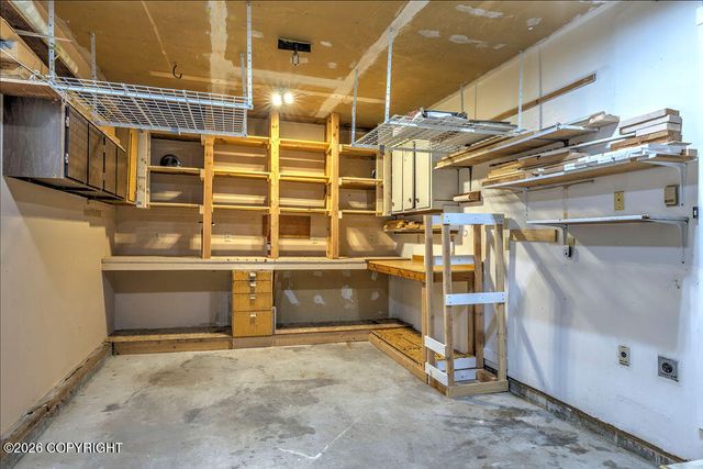 1852 E 26th Avenue, Anchorage, AK 99508