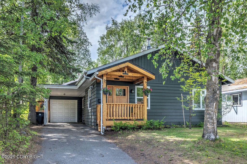 1852 E 26th Avenue, Anchorage, AK 99508