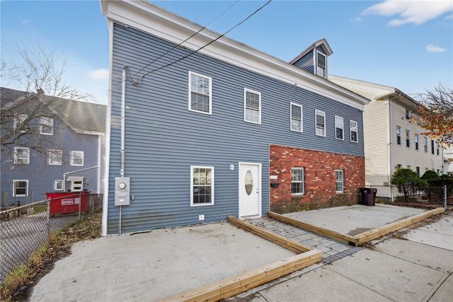420 River Street, Woonsocket, RI 02895