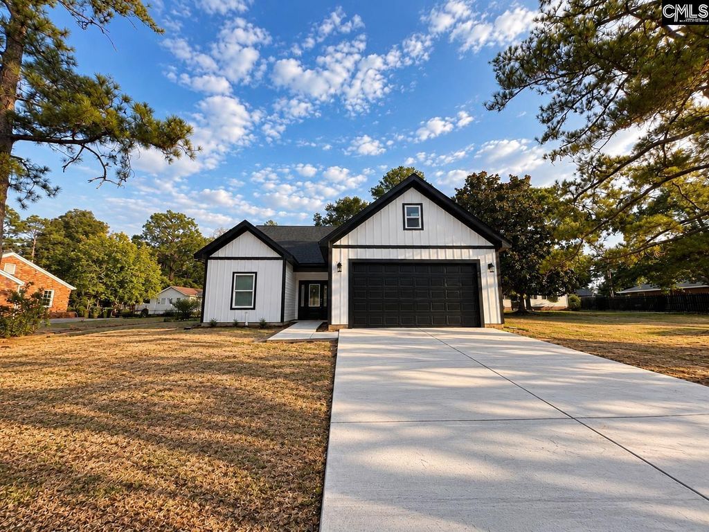 116 ELM St, Lexington, SC 29072