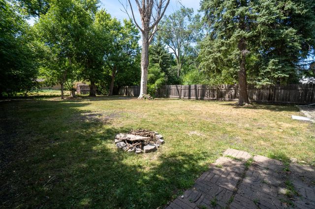 1503 15th Street S, Moorhead, MN 56560
